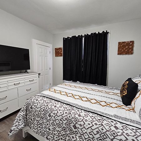 Room For Rent In Apartment Hartford Eksteriør billede