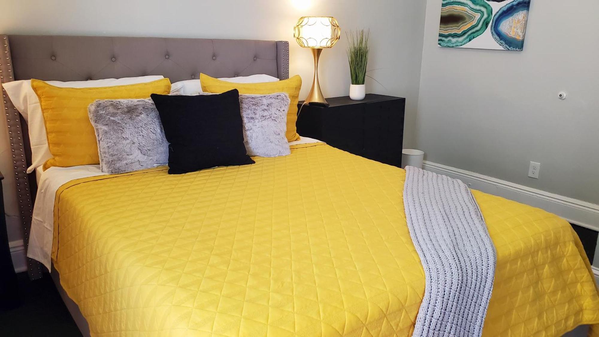 Room For Rent In Apartment Hartford Eksteriør billede